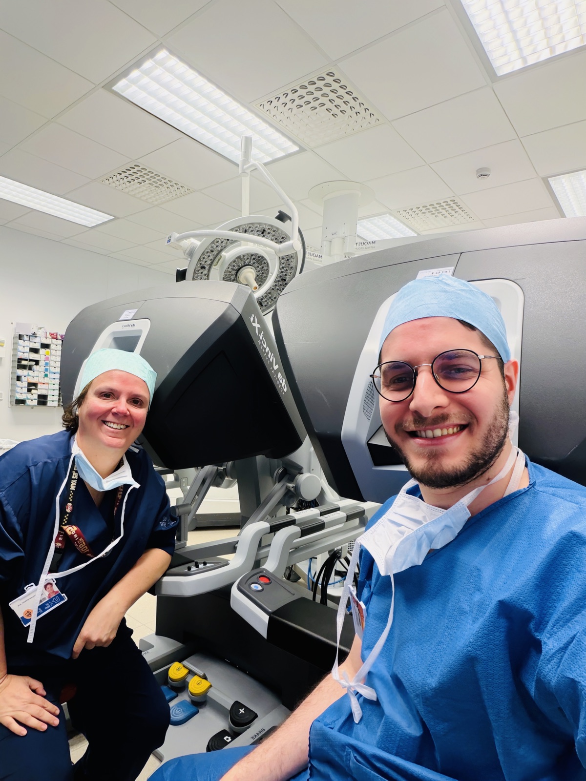 Prof. Dr. Anne-Françoise Spinoit ile robotik çocuk ürolojisi alanında klinik eğitim, UZ Gent