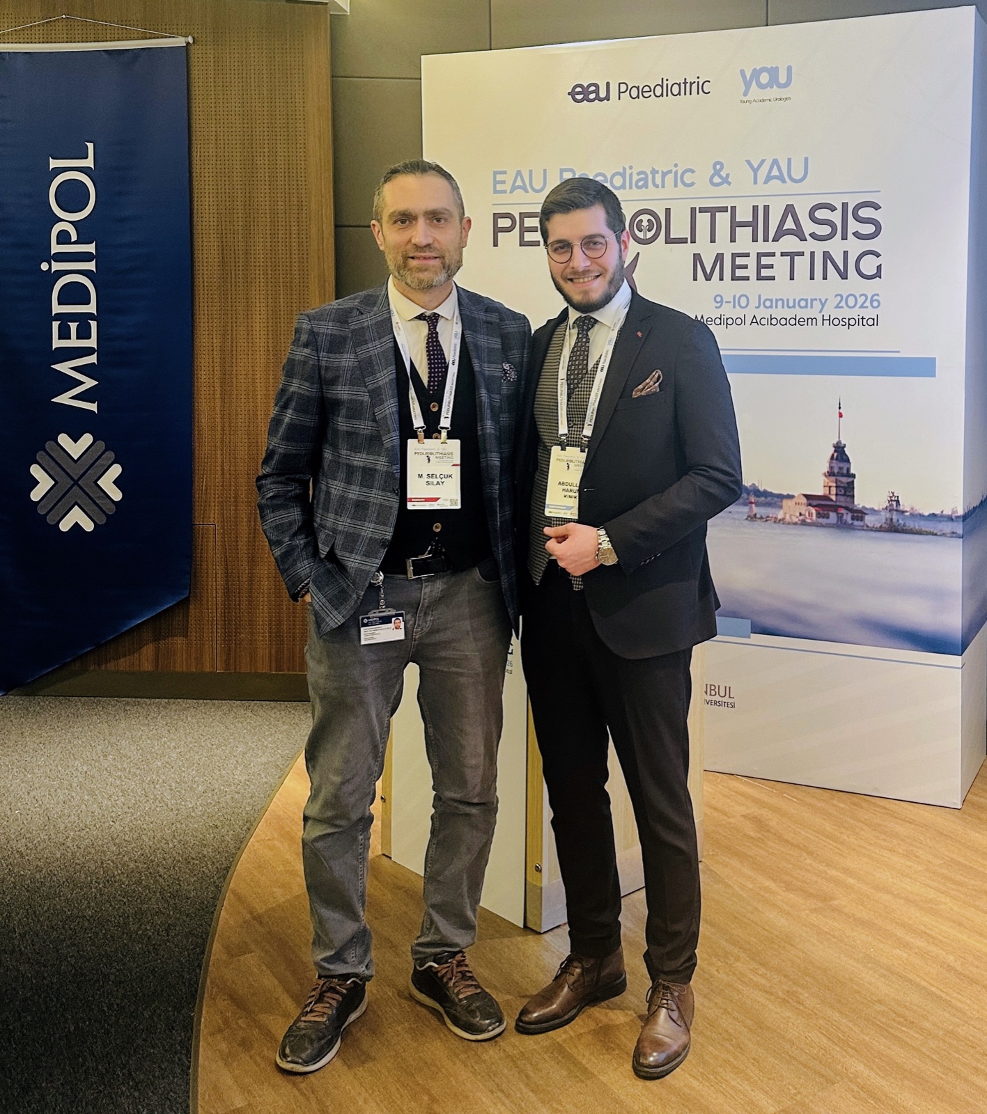Çocuk ürolojisinin uluslararası alandaki en saygın temsilcilerinden biri olan, bilimsel çalışmaları ve cerrahi katkılarıyla tanınan Prof. Dr. M. Selçuk Sılay ile EAU Pediatrik Ürolitiazis Toplantısı'nda
