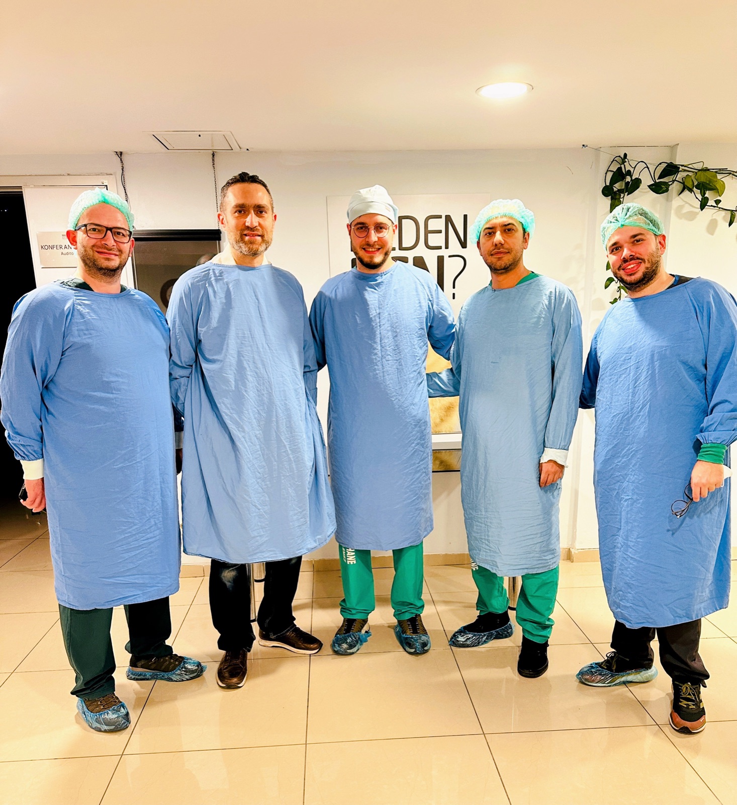 Hipospadias cerrahisi alanında deneysel hayvan modeli üzerinde yürütülen araştırma kapsamında Prof. Dr. M. Selçuk Sılay ile